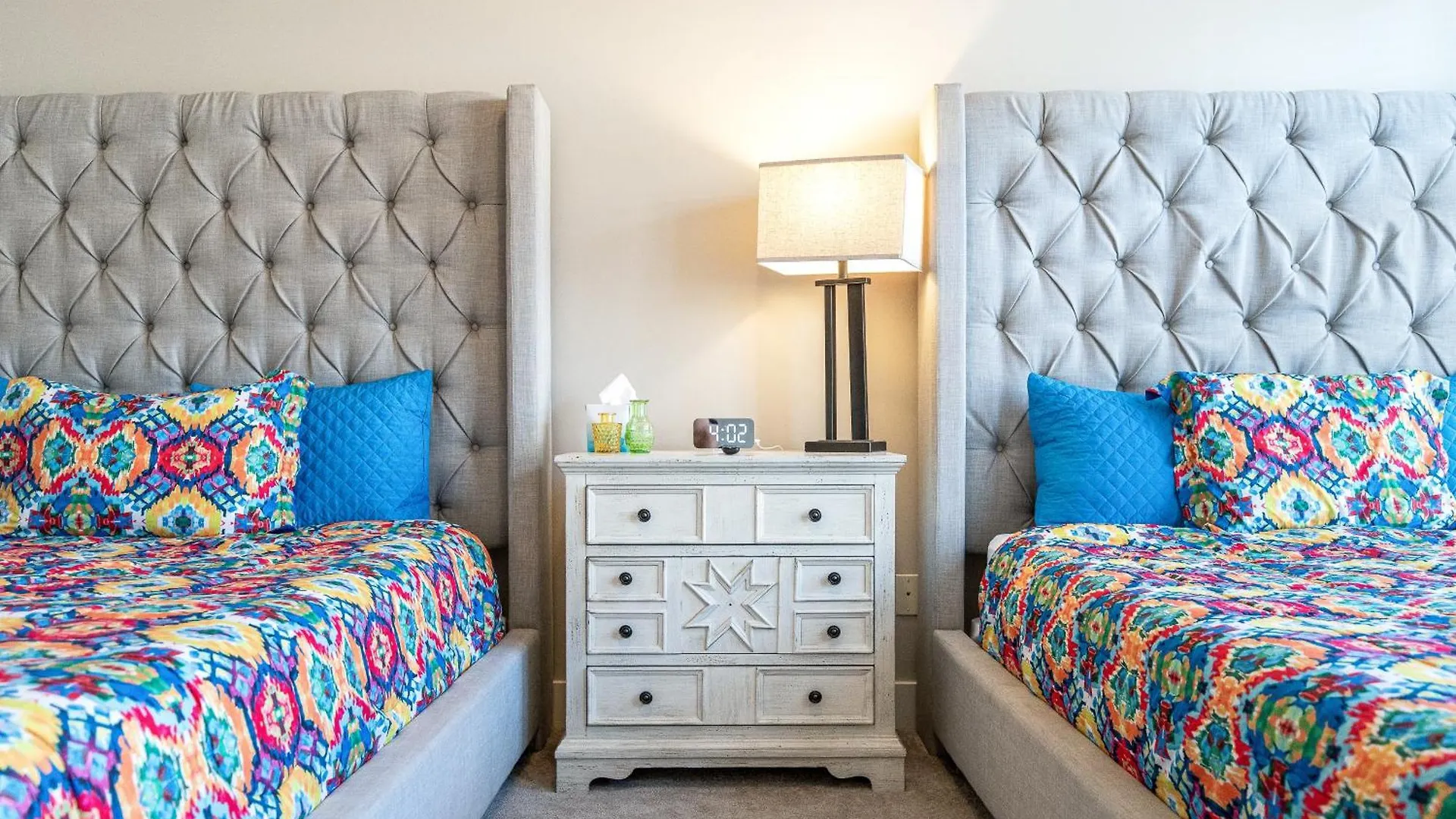 Nashville Condo - Near Music Row- Private Balcony 0*,