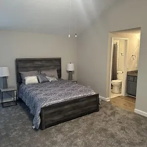 Apartment 2 Bedroom Loft 10 Min From Downtown, Nashville